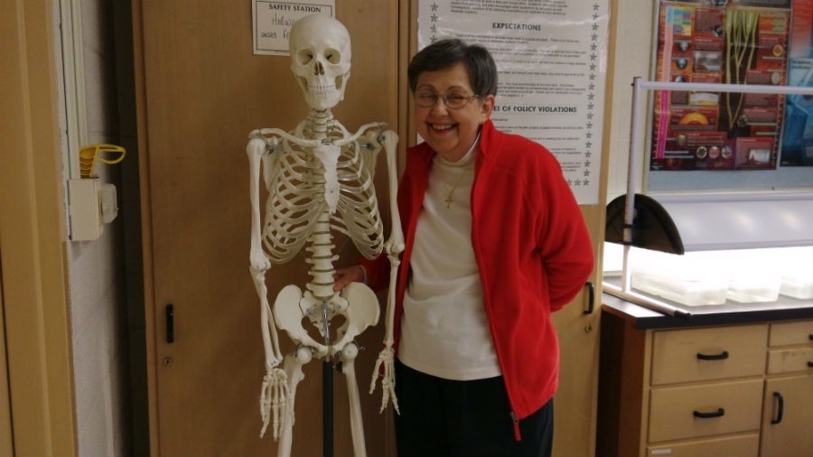 Biology+department+shares+history+of+real+skeleton