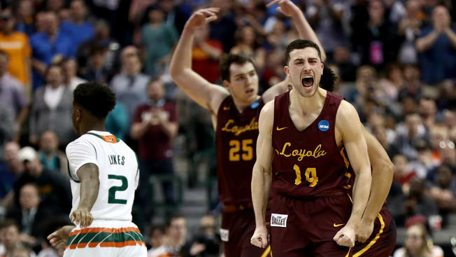 Loyola plays to advance to elite eight