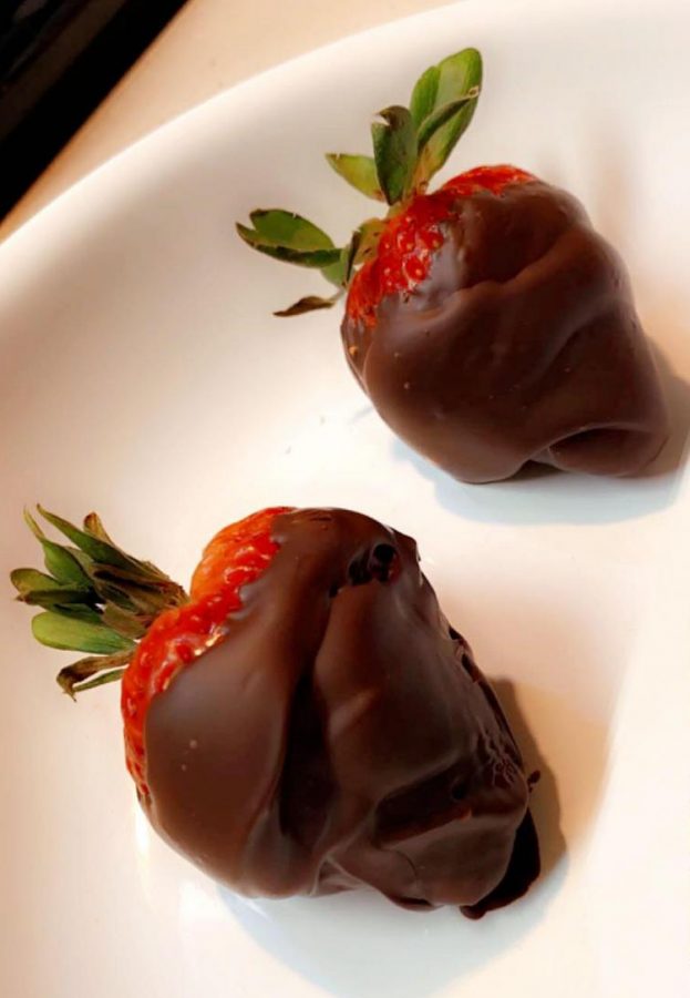 Homemade chocolate covered strawberries